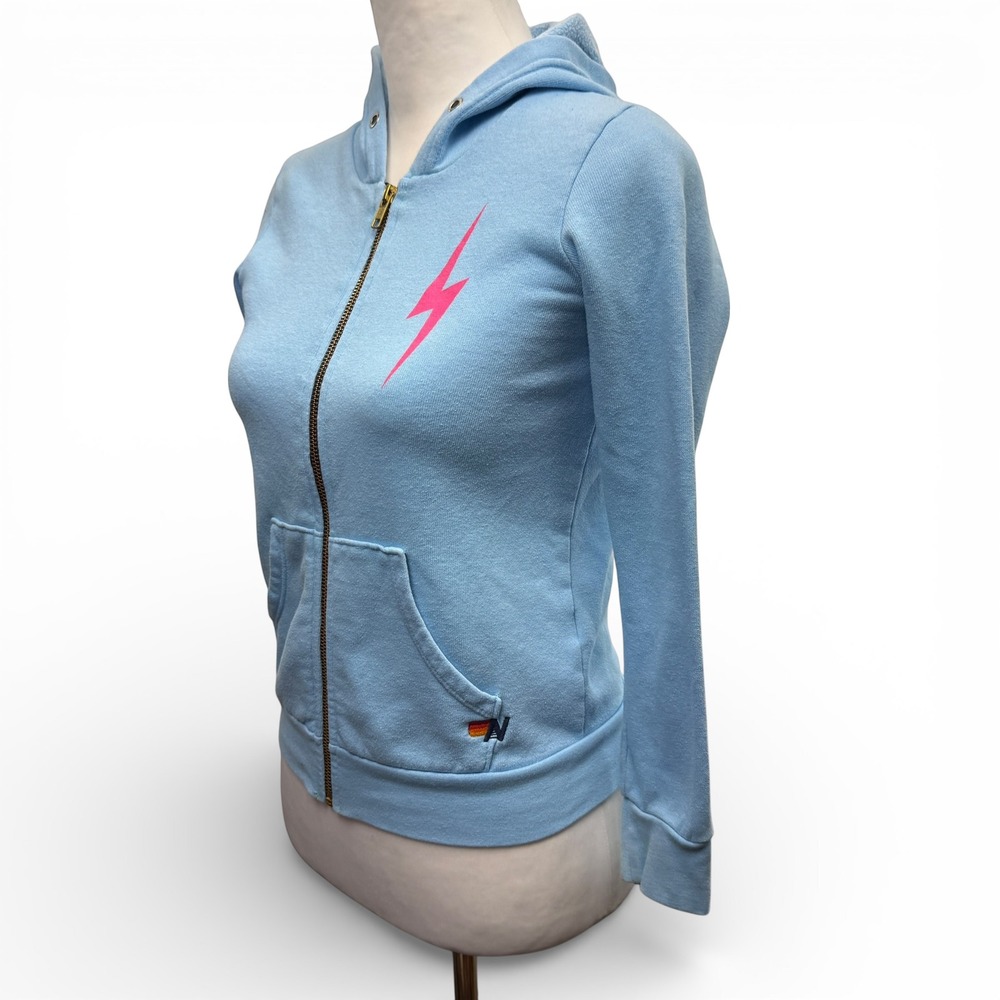 Top - Picture 3 of 7